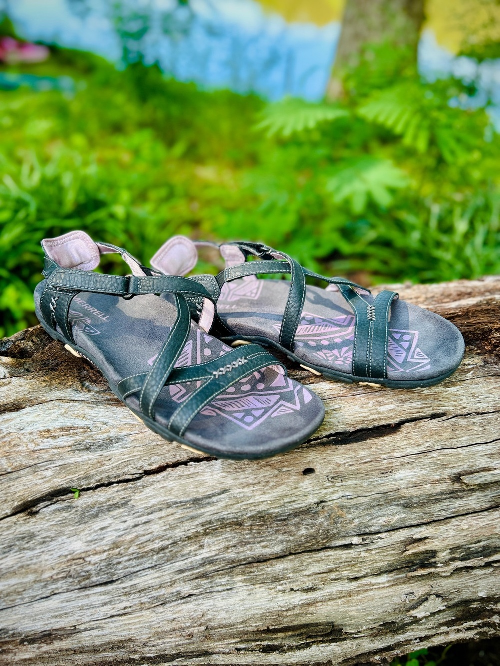 Merrell Women's Black Strappy Leather Sandals